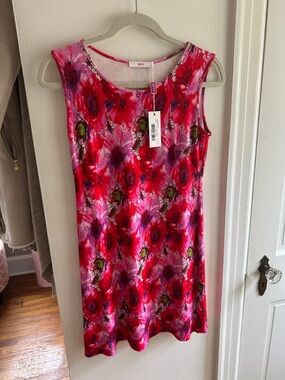 Women’s Floral Sleeveless Shift Dress - Pink/Red